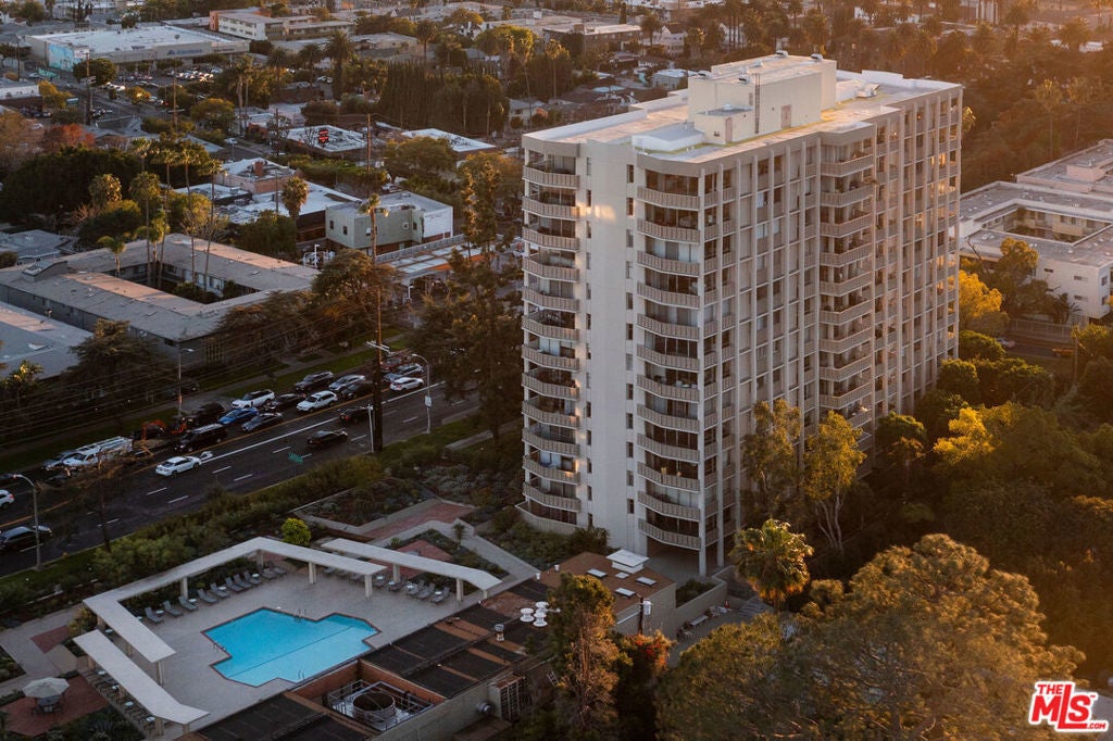 Photo of Listing #25511599