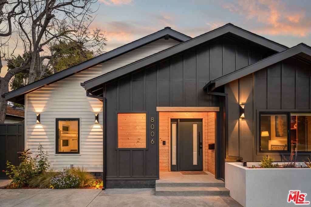 Photo of Listing #25510897