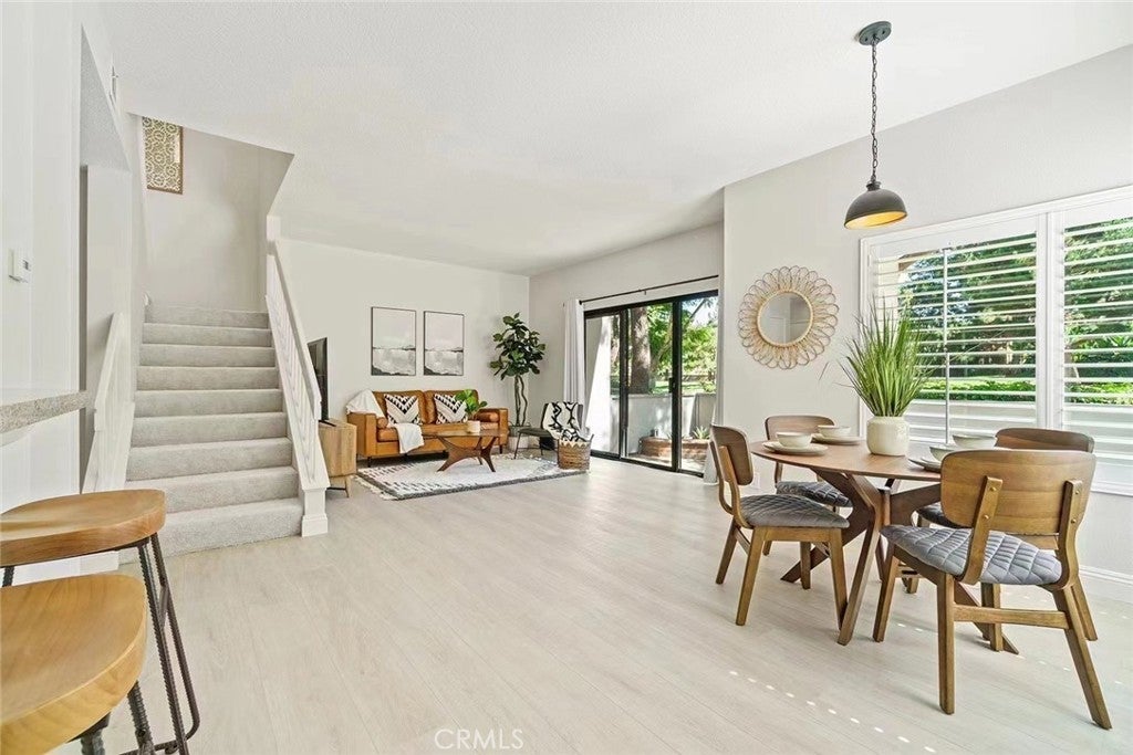 Photo of Listing #OC25056471