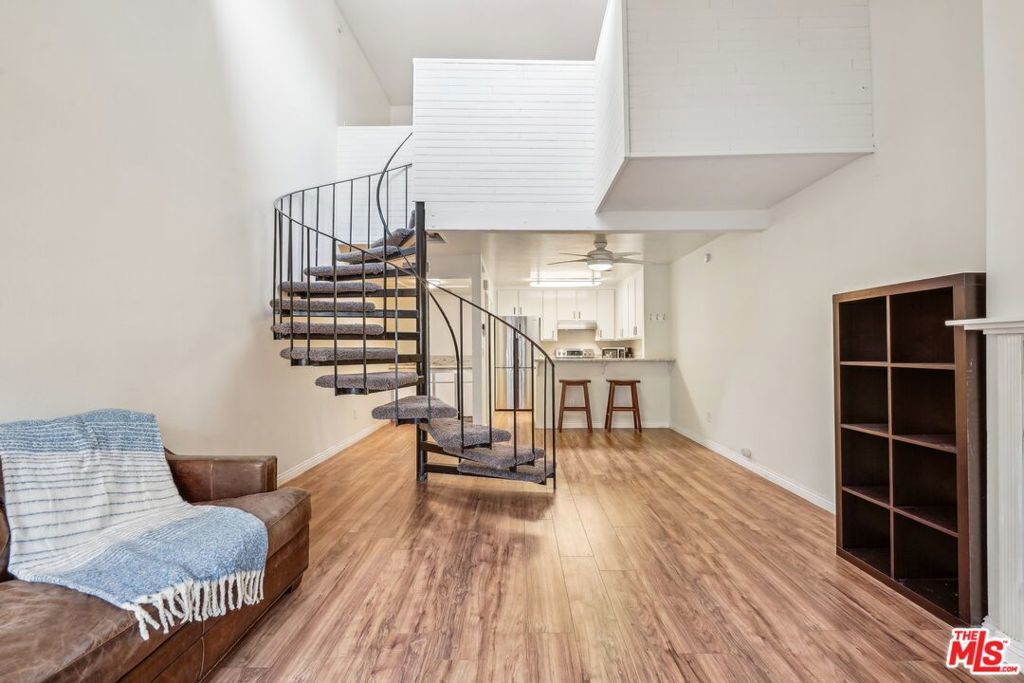 Photo of Listing #25511619