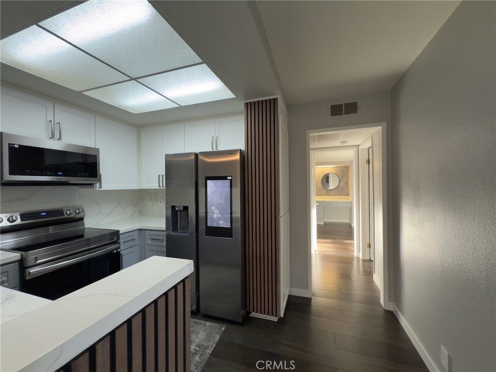 Photo of Listing #SR25057279