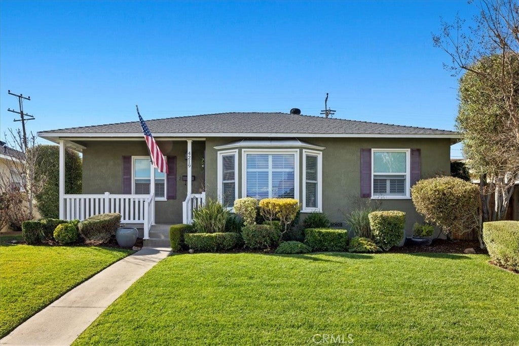 Photo of Listing #SB25057242