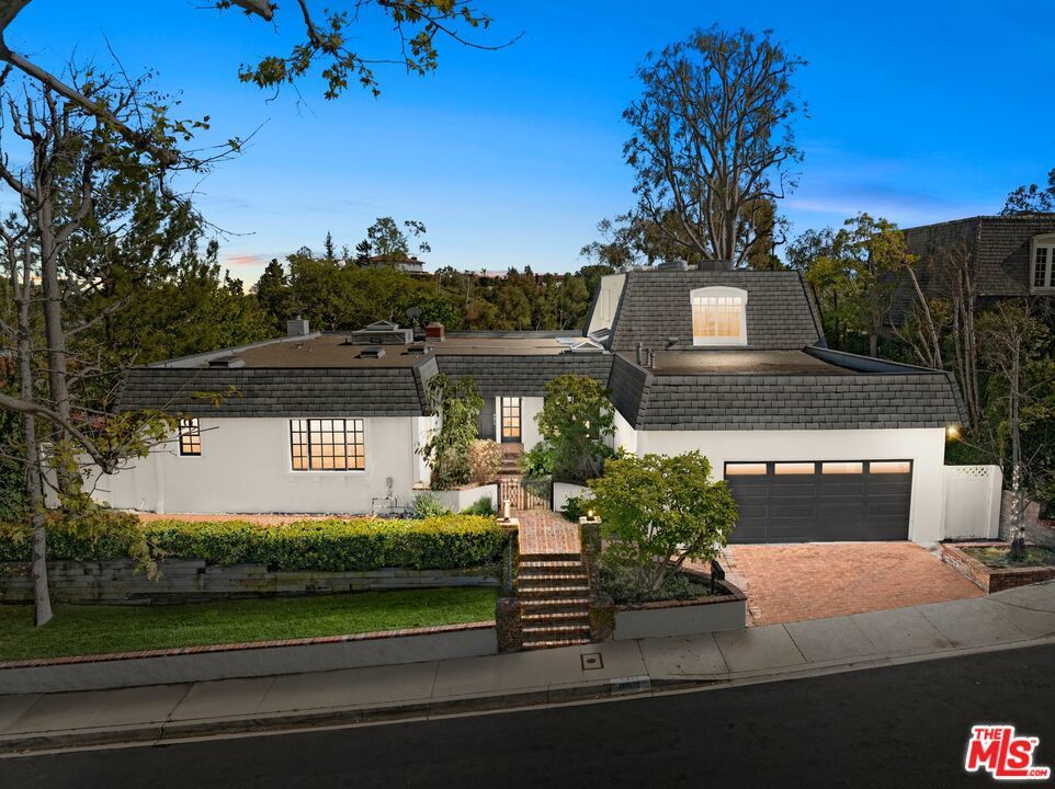 Photo of Listing #25511953