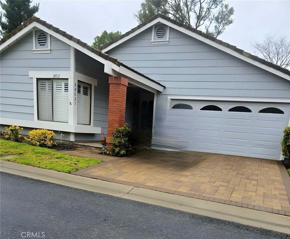 Photo of Listing #OC25056610