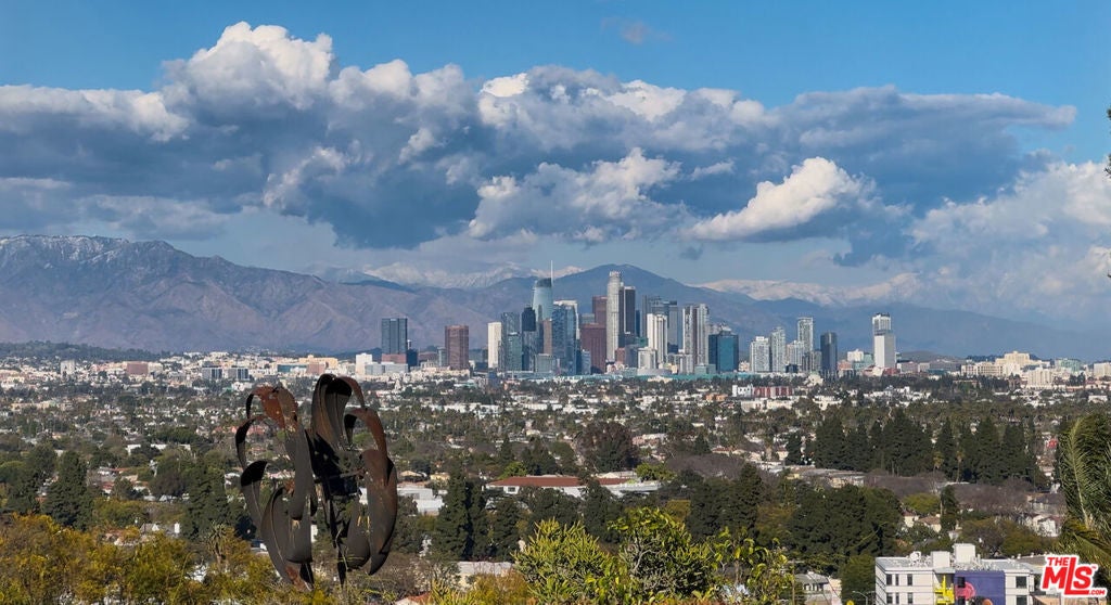 Photo of Listing #25511159