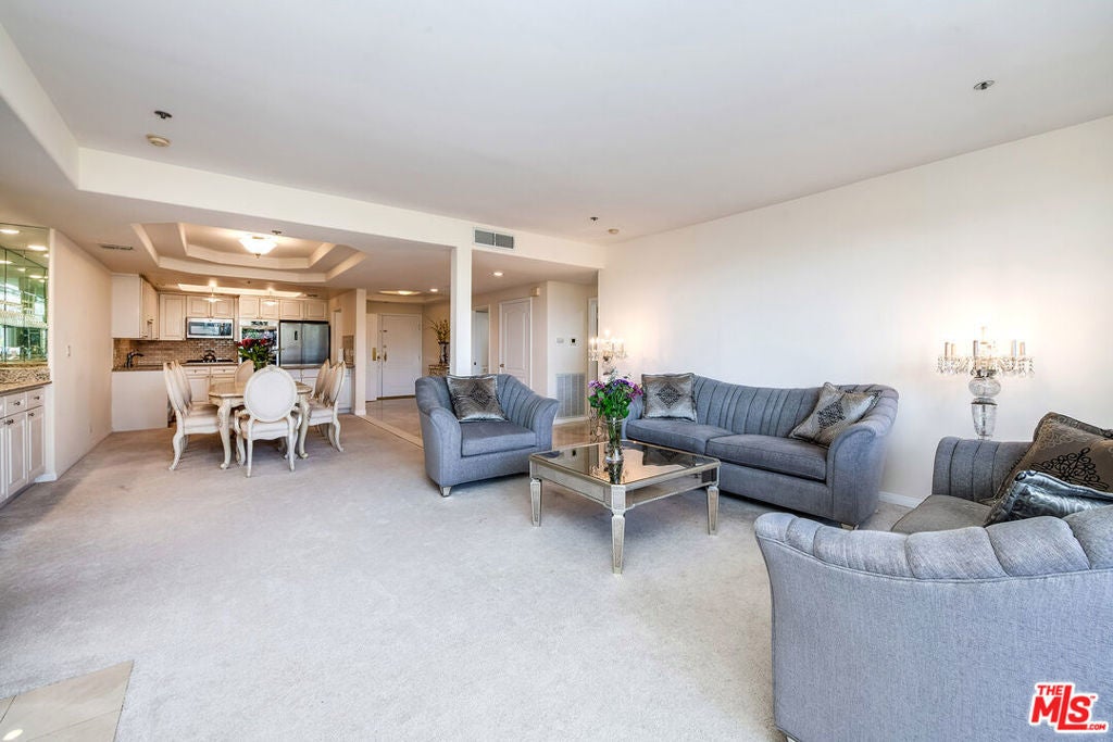 Photo of Listing #25510637