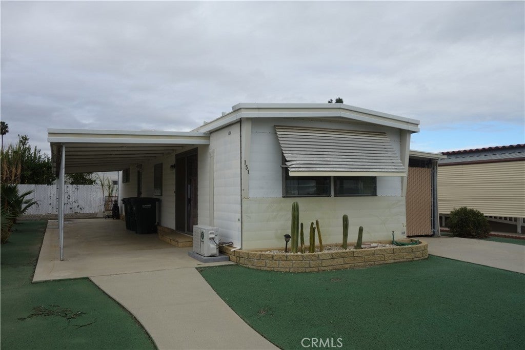 Photo of Listing #IV25057849