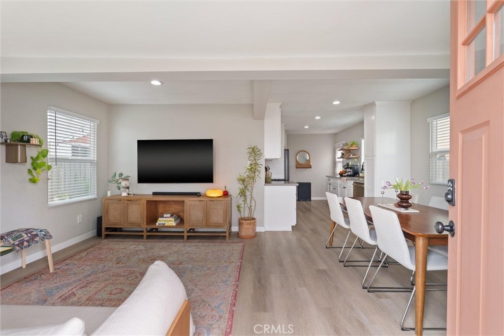 Photo of Listing #PW25057561