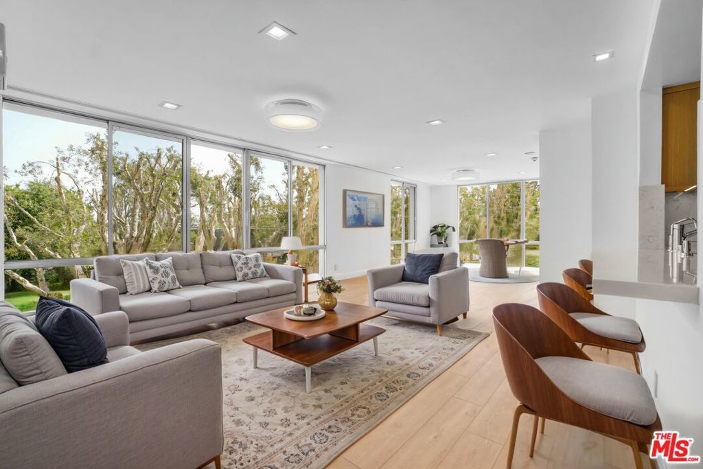 Photo of Listing #25511317