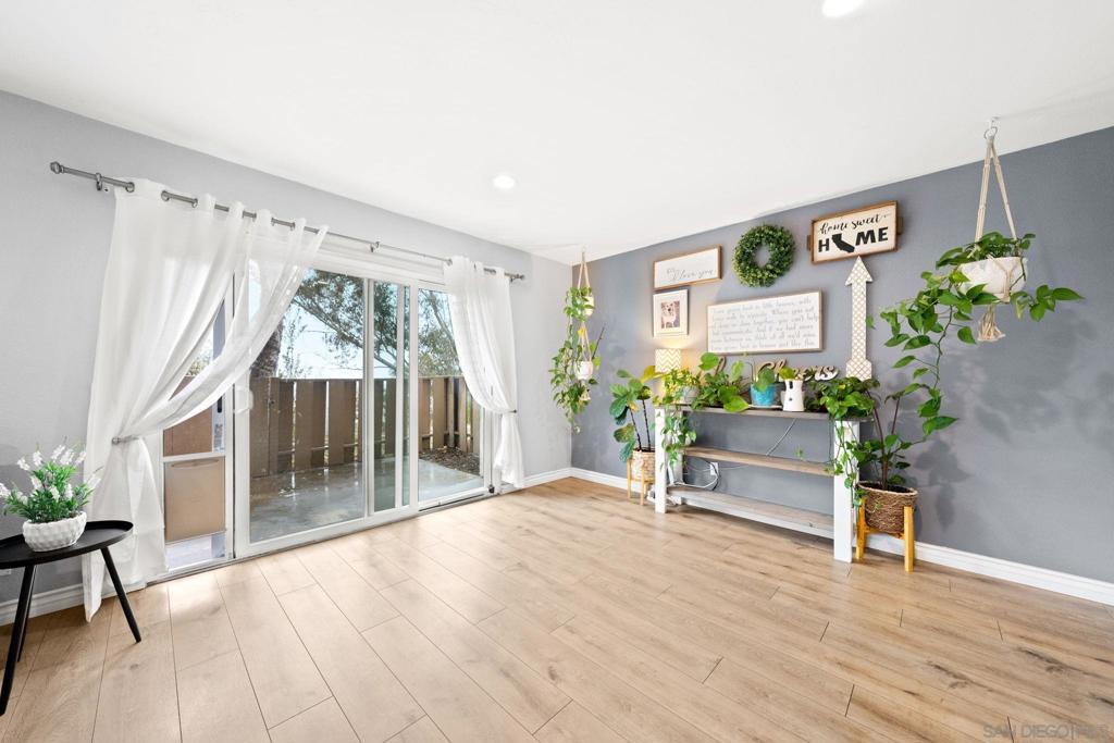 Photo of Listing #250021646SD