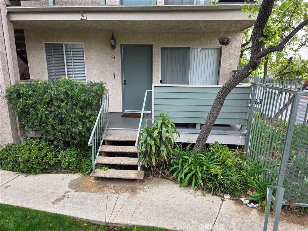 Photo of Listing #SR25058187