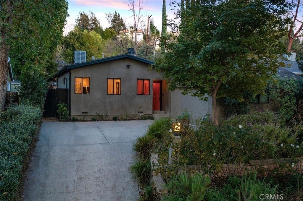 Photo of Listing #SR25058046