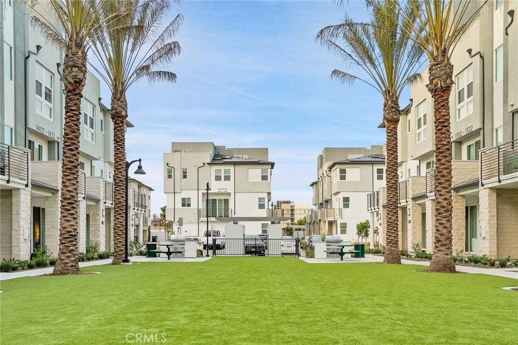 Photo of Listing #OC25057528