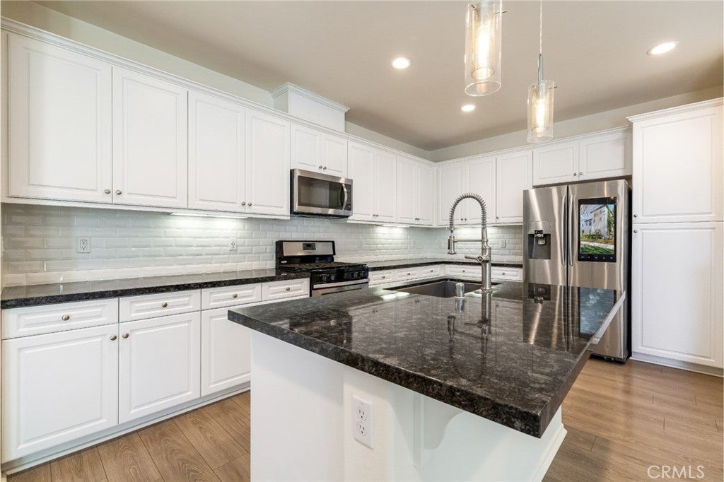 Photo of Listing #CV25054137