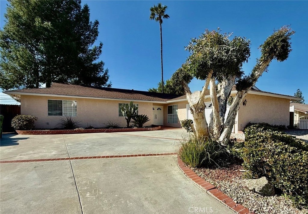 Photo of Listing #SR25057942