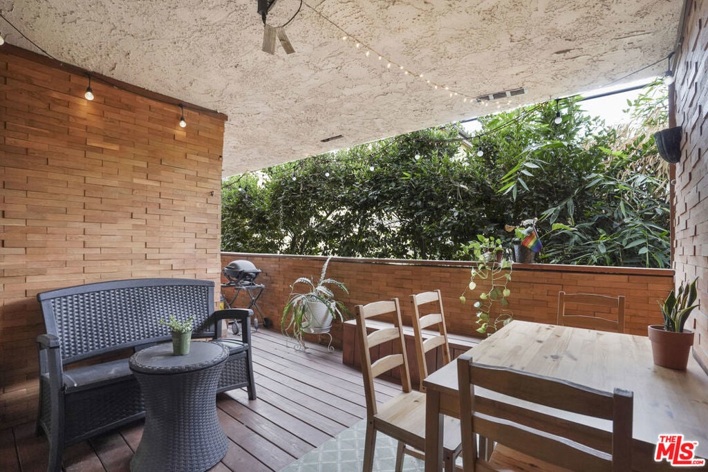 Photo of Listing #25512423