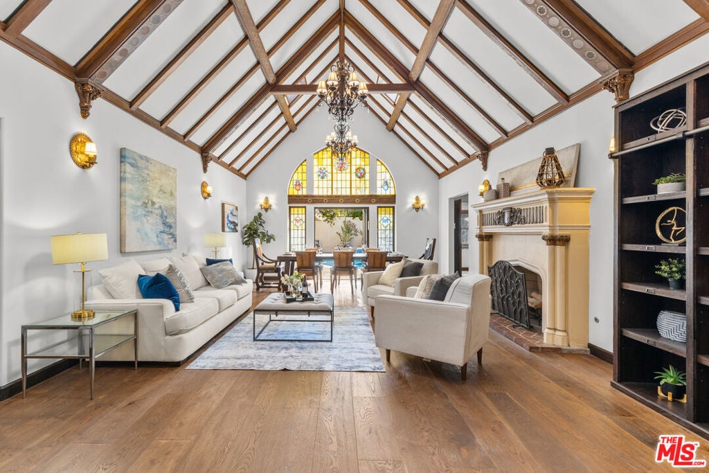 Photo of Listing #25513003