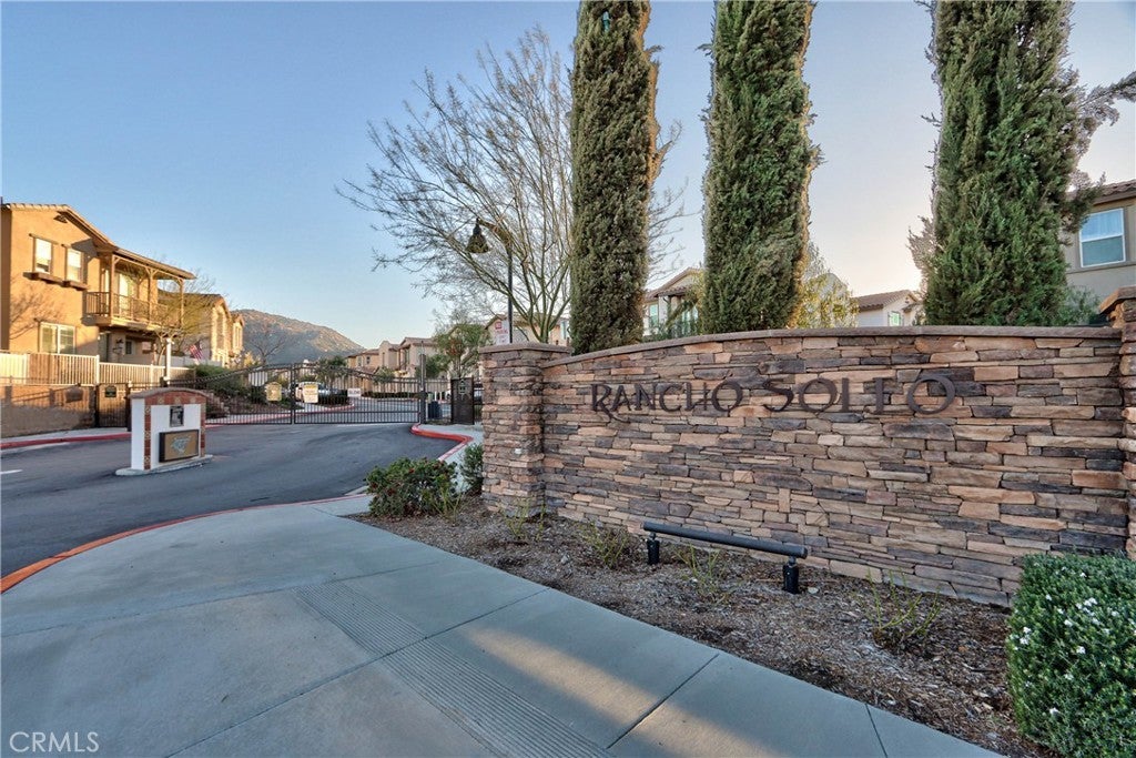 Photo of Listing #SR25057597