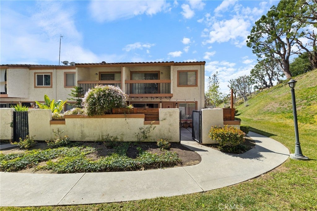 Photo of Listing #CV25059391