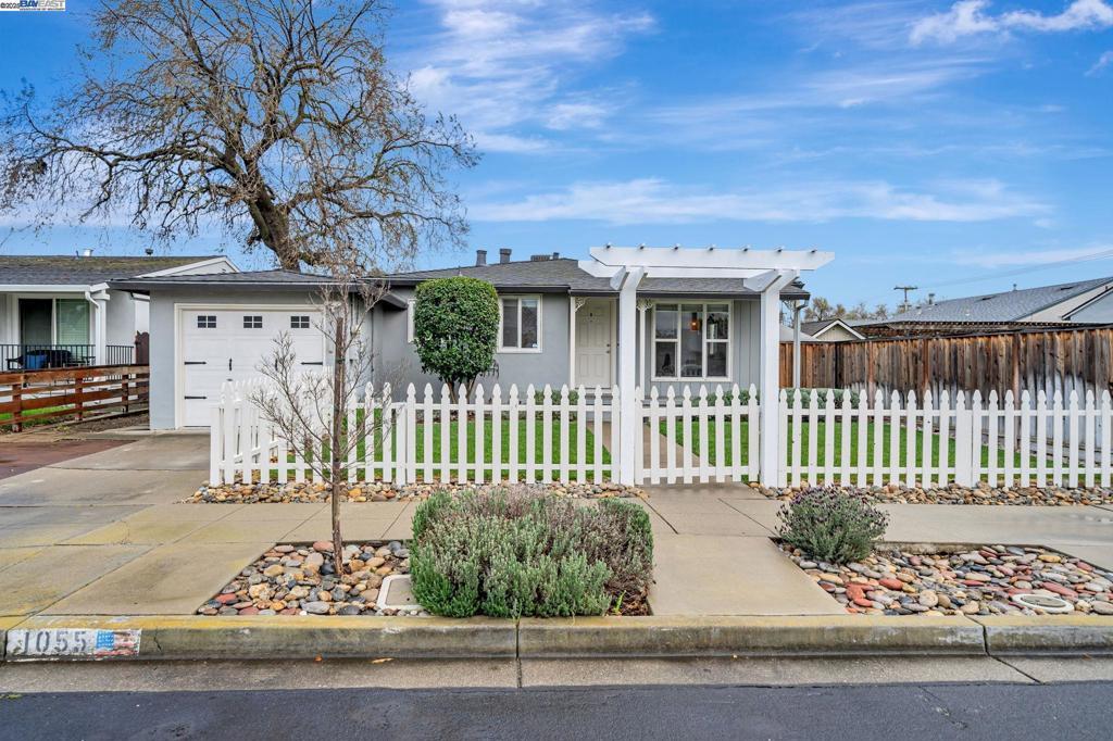 Photo of Listing #41089856