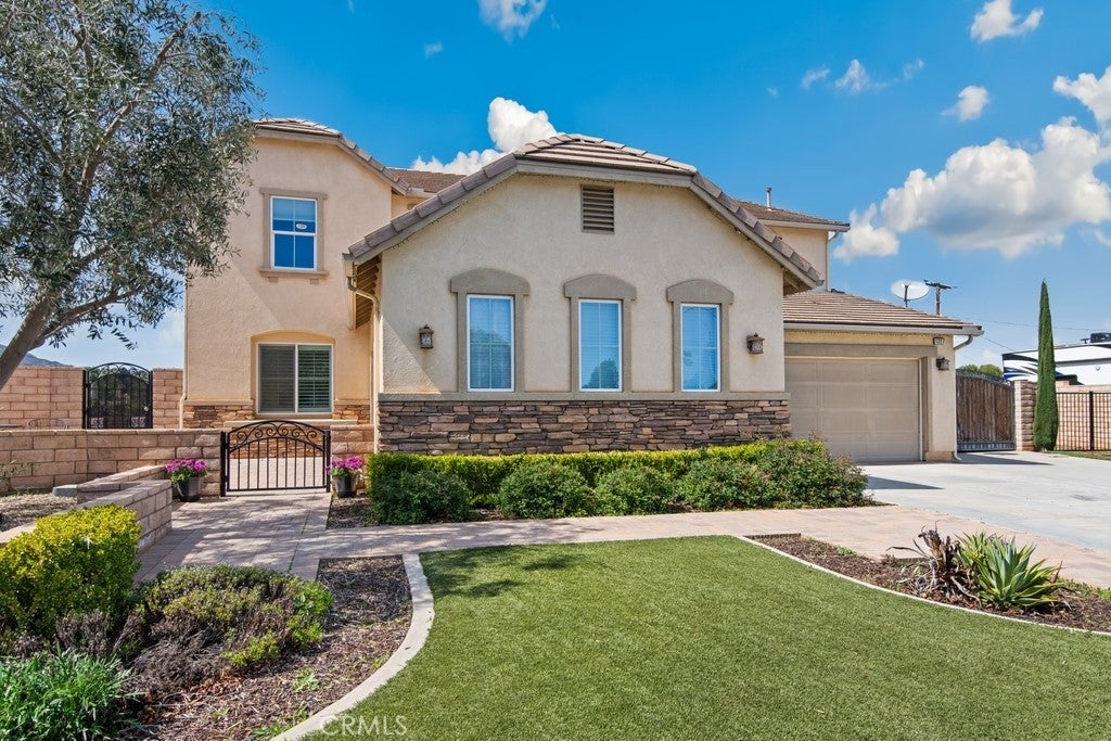 Photo of Listing #IV25058618