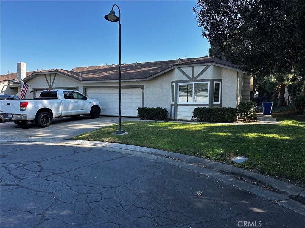 Photo of Listing #DW25059702