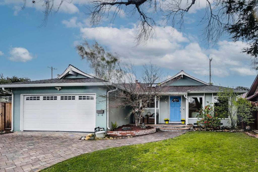 Photo of Listing #ML81998540