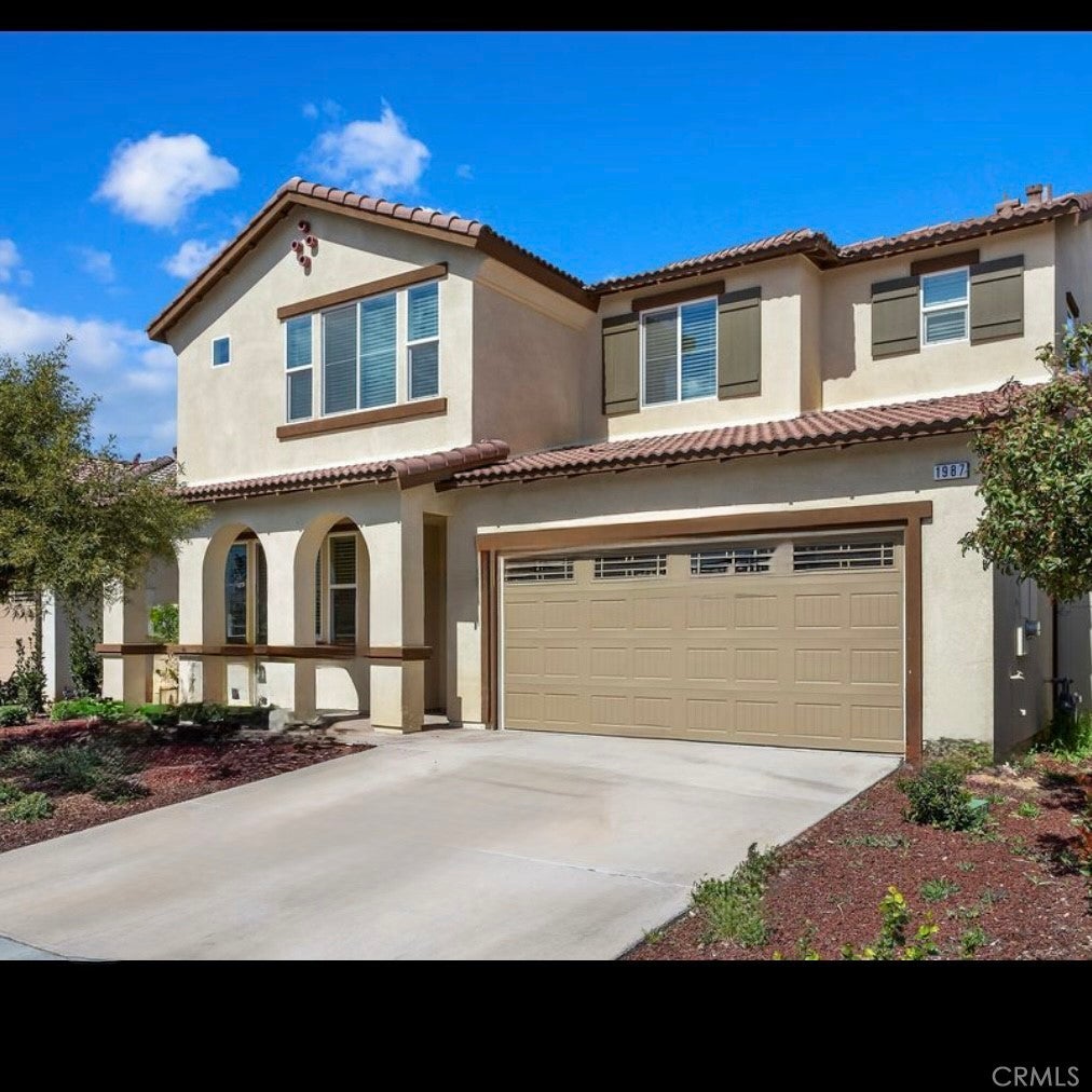 Photo of Listing #IV25058668