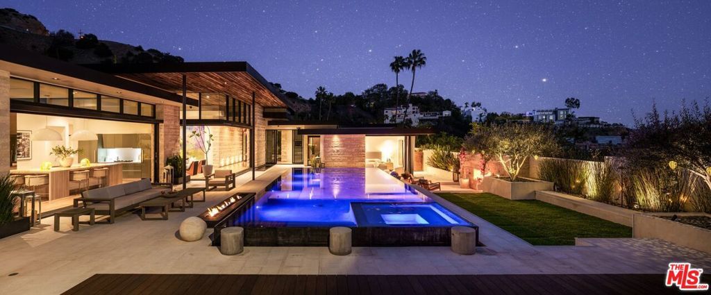 Photo of Listing #25511479