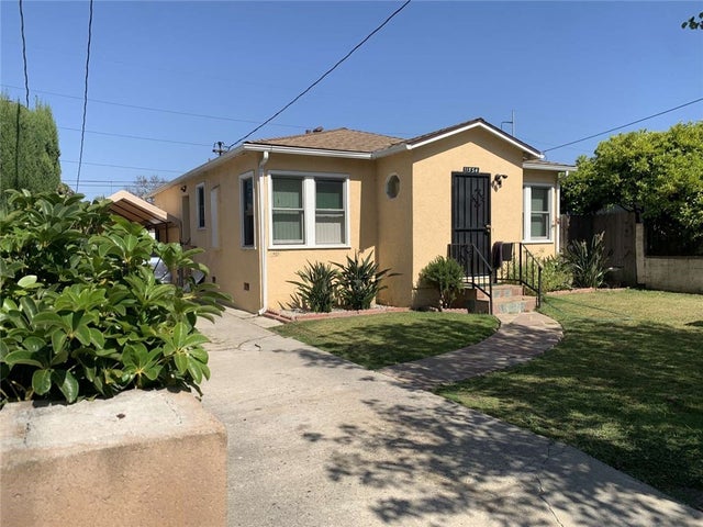 11534 Gale Avenue, Hawthorne.