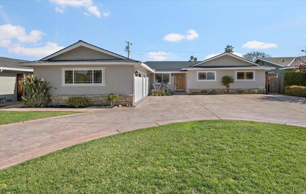 Photo of Listing #ML81998350