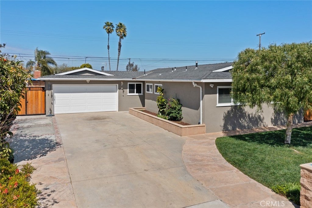 Photo of Listing #PW25056689