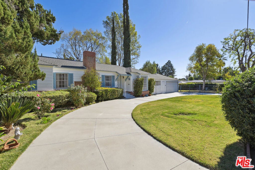 Photo of Listing #25513697