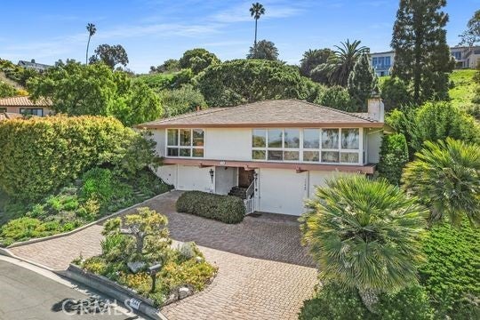 1544 Via Boronada, Palos Verdes Estates.