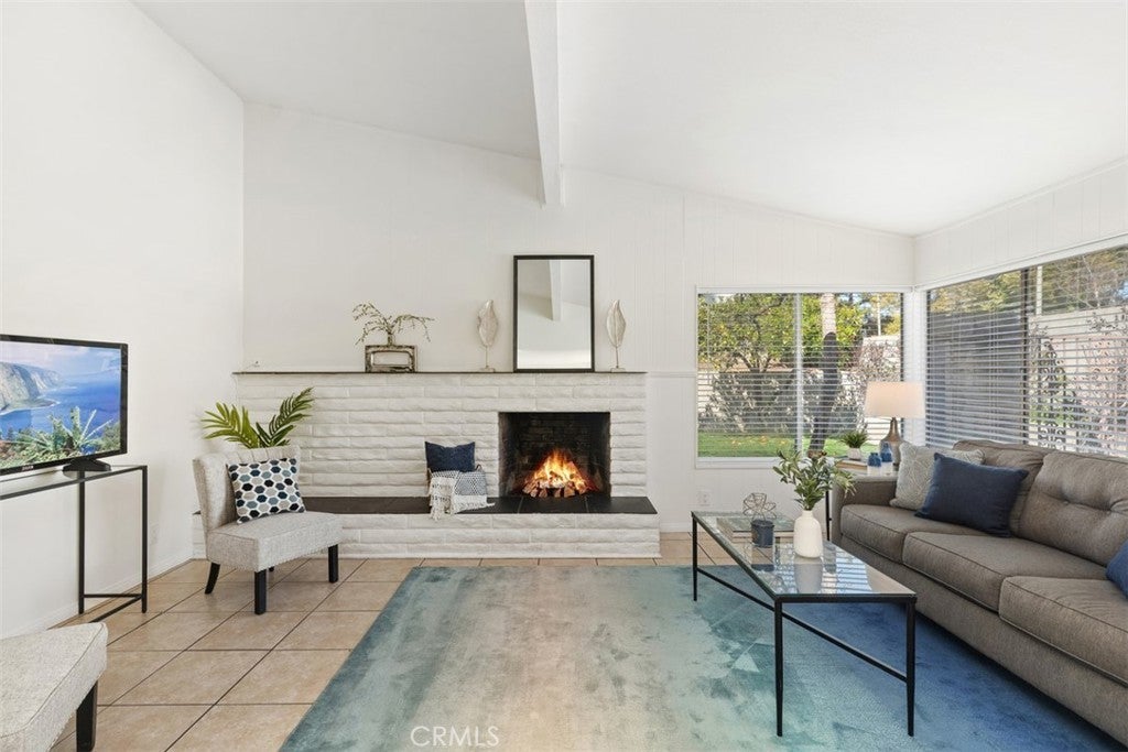 Photo of Listing #PW25060356