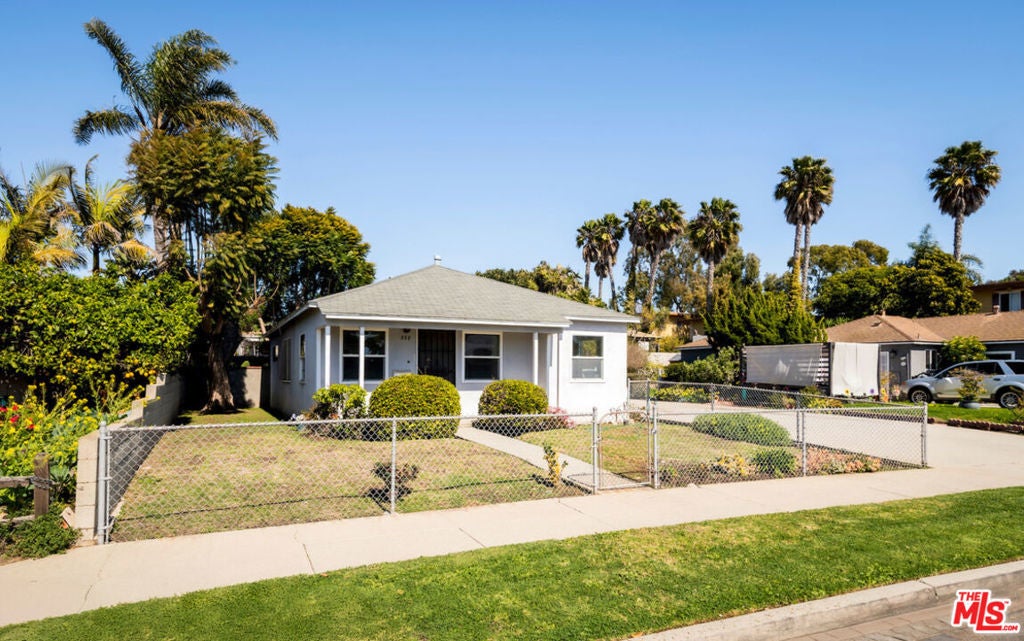 Photo of Listing #25513537