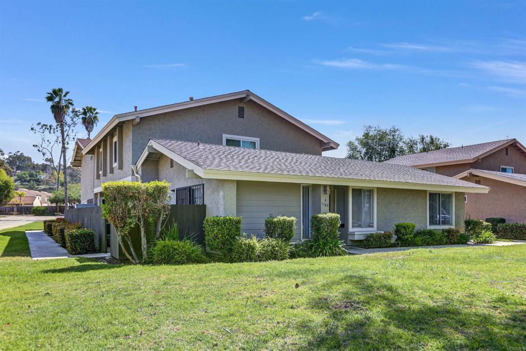 Photo of Listing #PTP2501972