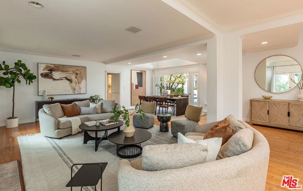 Photo of Listing #25511199