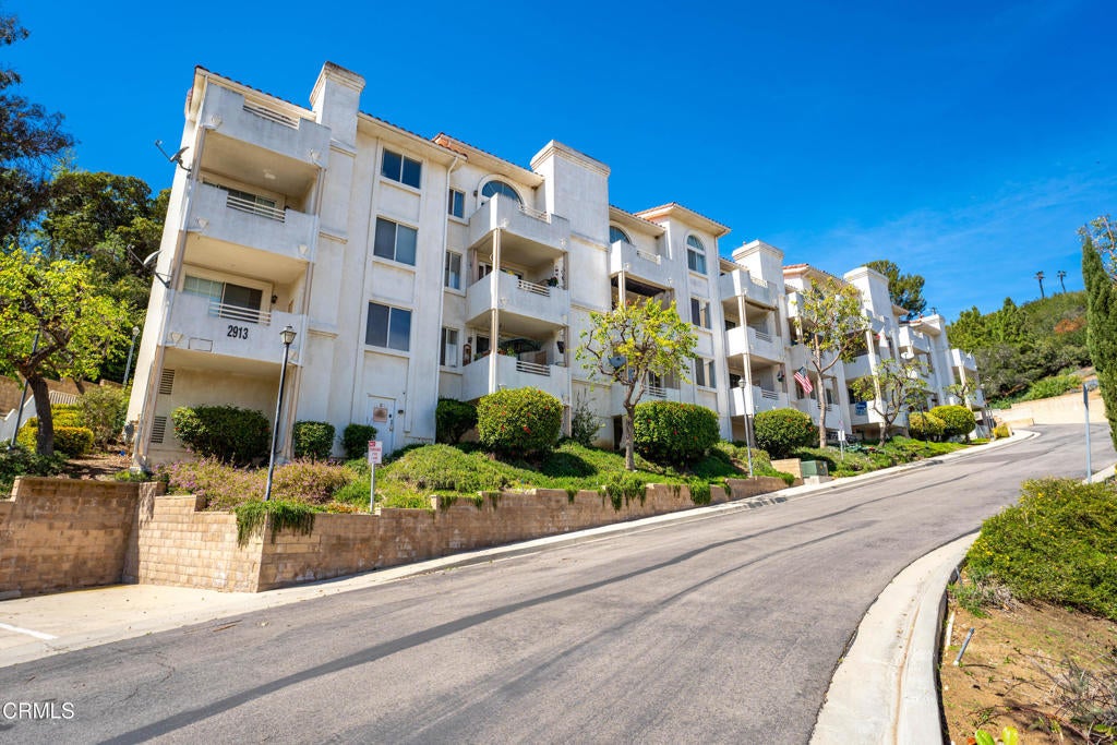 Photo of Listing #V1-28775