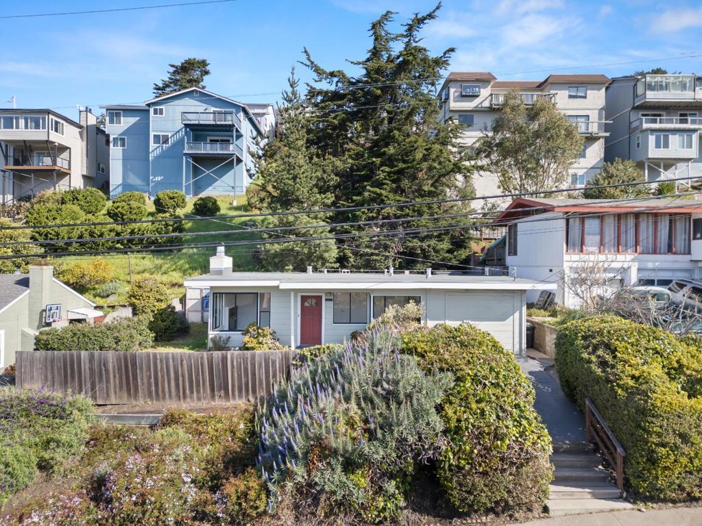 Photo of Listing #ML81998619