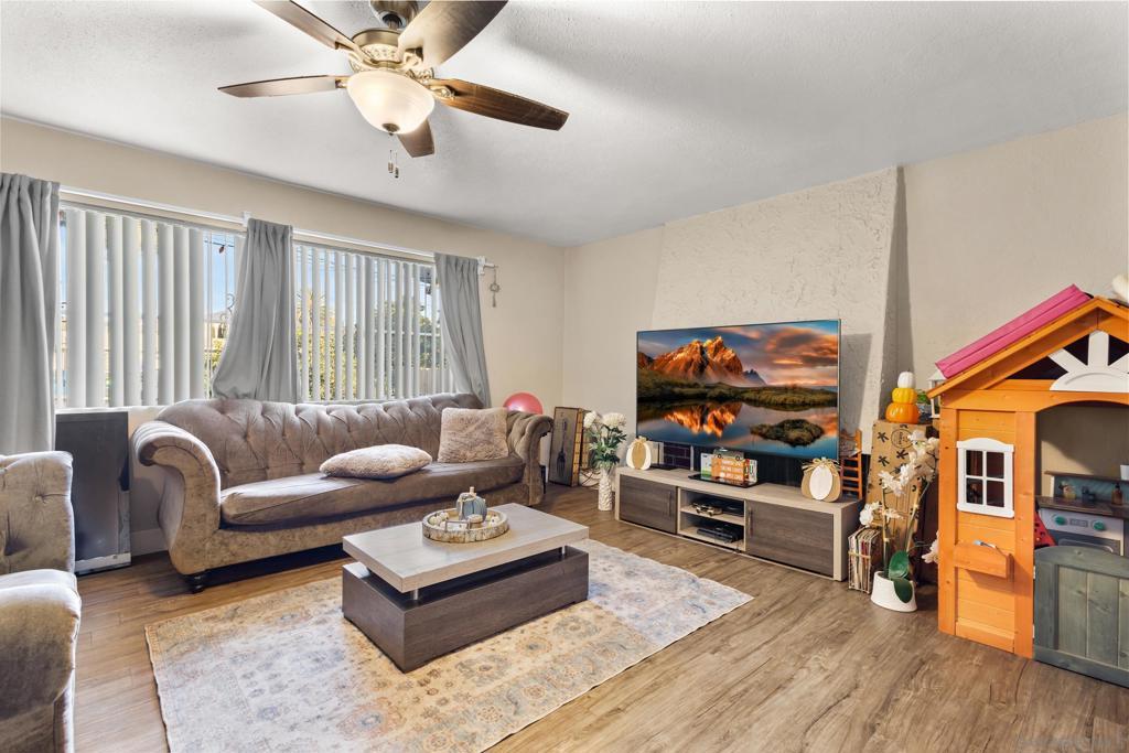 Photo of Listing #250021908SD