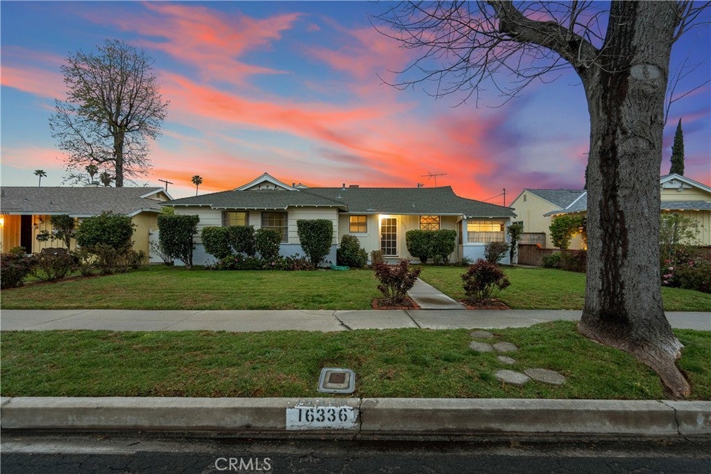 Photo of Listing #SR25057539