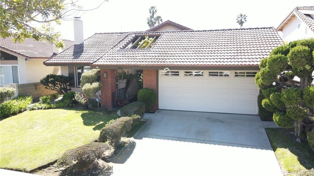 Photo of Listing #SB25060686