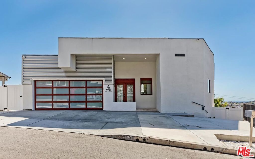 Photo of Listing #25513559