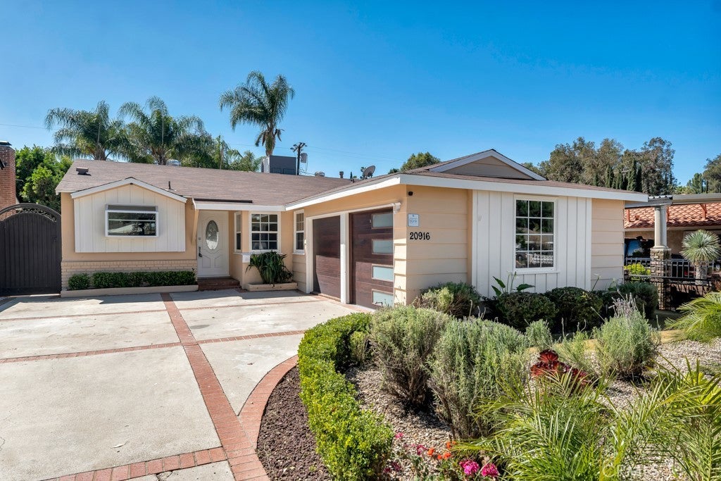 Photo of Listing #SR25060958