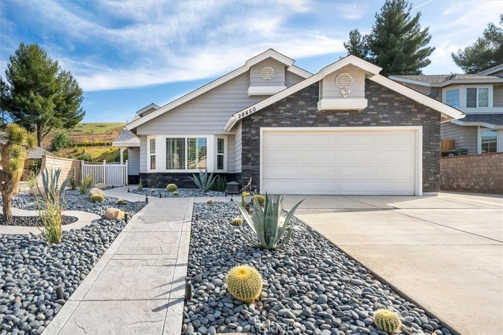 Photo of Listing #SR25028008