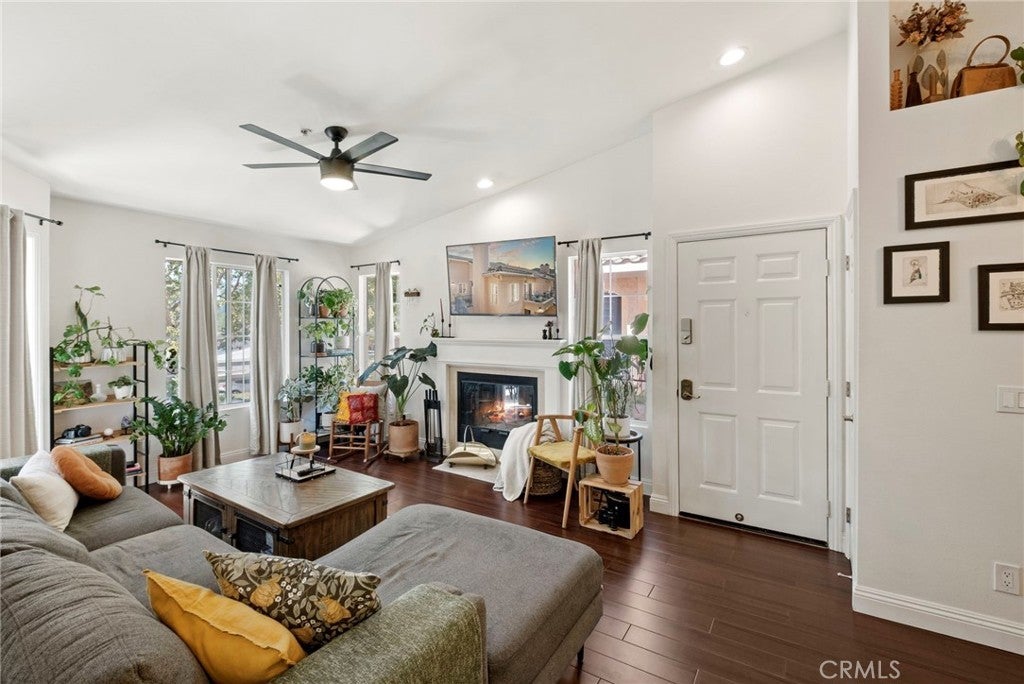 Photo of Listing #SW25059609