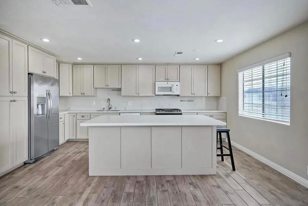 Photo of Listing #250021968SD