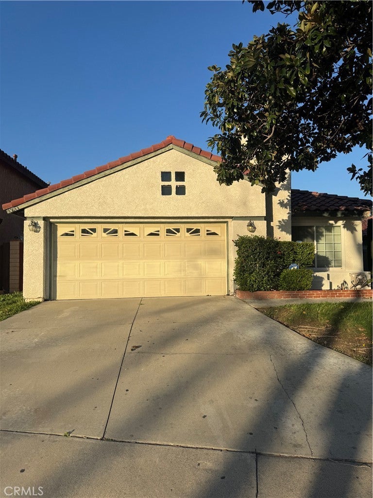 Photo of Listing #IV25060794