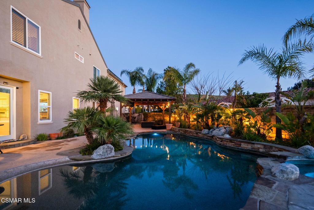 Photo of Listing #225001356